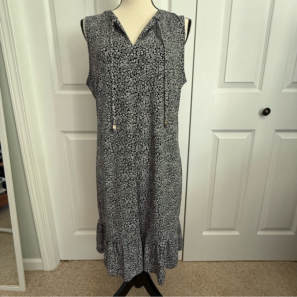 Michael Kors Black and White floral Patterned Midi Dress ruffle bottom Large - Picture 1 of 10
